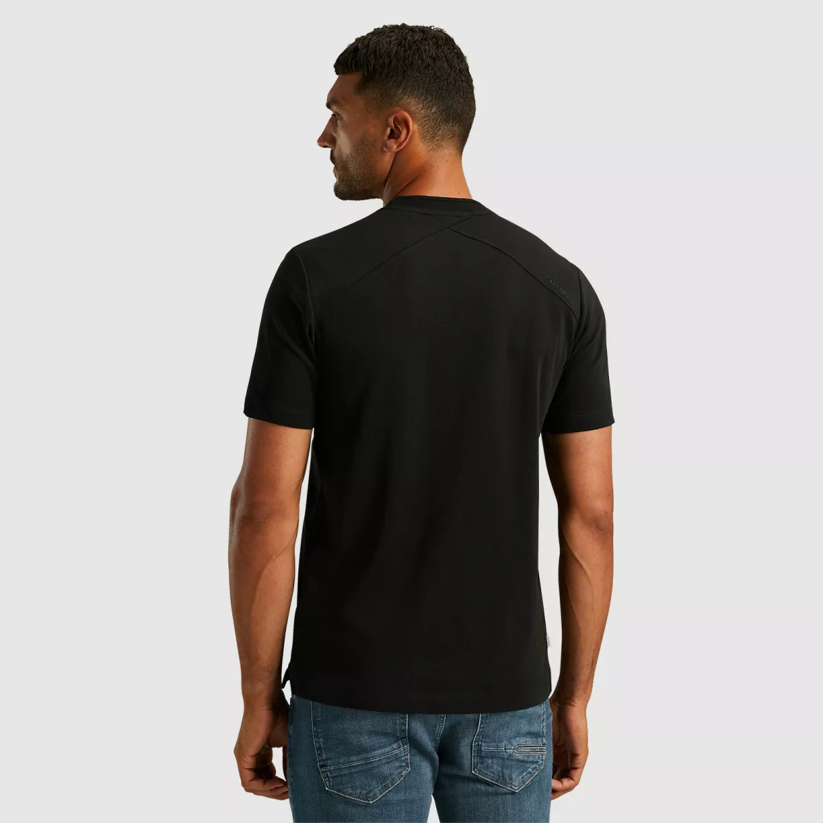 CAST IRON R-Neck Tee